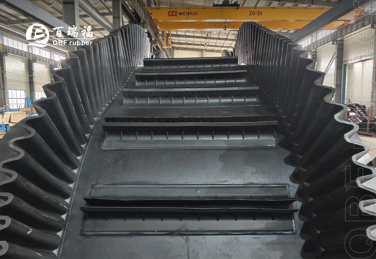2500TPH Port Large Capacity Sidewall Conveyor Belt manufactured by QBF rubber