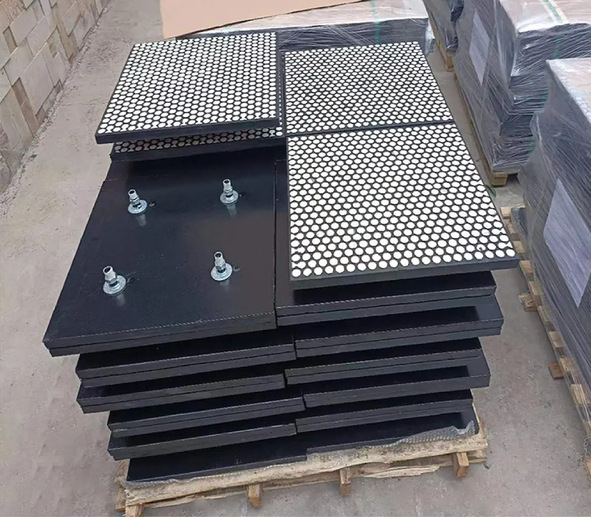 Ceramic Wear Lining