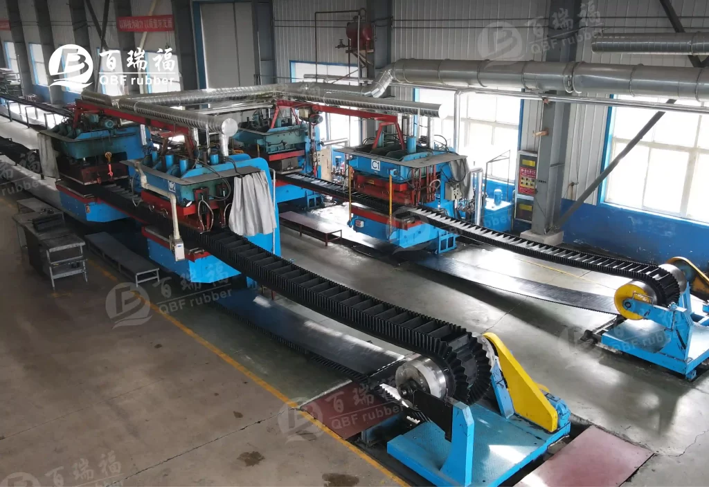 For vertical mine conveying, QBF rubber sidewall conveyor belts are the more reliable c 5 For vertical mine conveying, QBF rubber sidewall conveyor belts are the more reliable