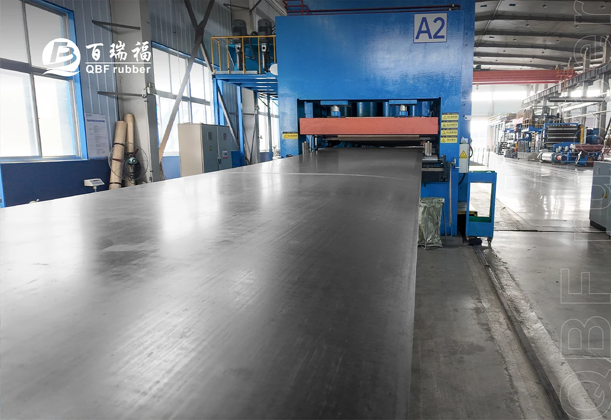 Sidewall Conveyor Belt Sagging Solutions QBF rubber Free Zone Base Belt Design Extends Service Life by 30%